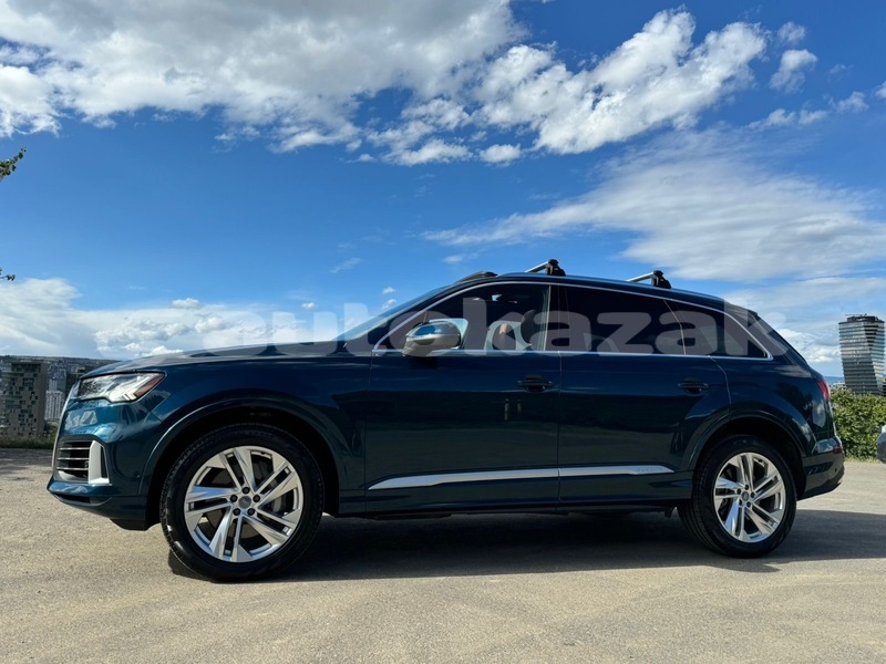 Big with watermark audi q7 taraz georgiyev 5671