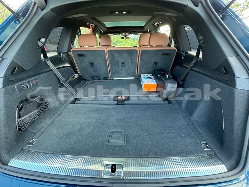 Big with watermark audi q7 taraz georgiyev 5671