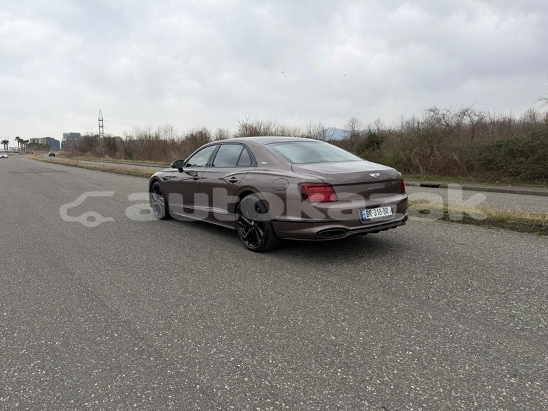 Big with watermark bentley continental flying spur taraz georgiyev 5672