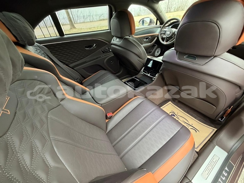 Big with watermark bentley continental flying spur taraz georgiyev 5672