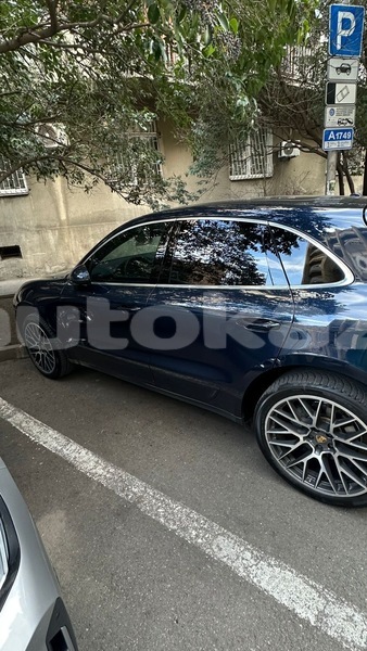 Big with watermark porsche macan taraz georgiyev 5673