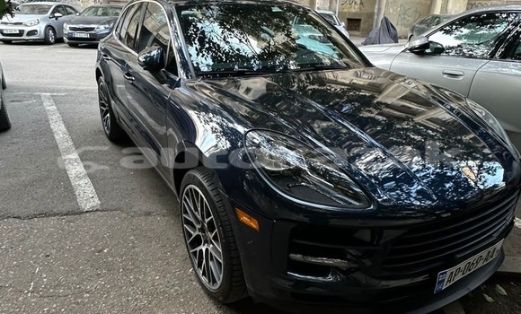 Buy Used Porsche Macan Blue Car in Georgiyev in Taraz Buy Used Porsche Macan Blue Car in Georgiyev in Taraz