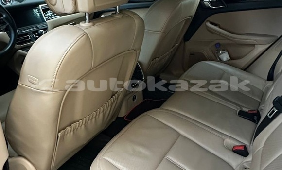 Buy Used Porsche Macan Blue Car in Georgiyev in Taraz Buy Used Porsche Macan Blue Car in Georgiyev in Taraz