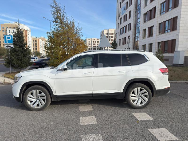 Big with watermark volkswagen teramont akmola astana 5674
