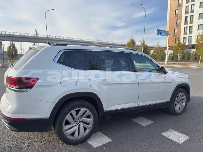 Big with watermark volkswagen teramont akmola astana 5674