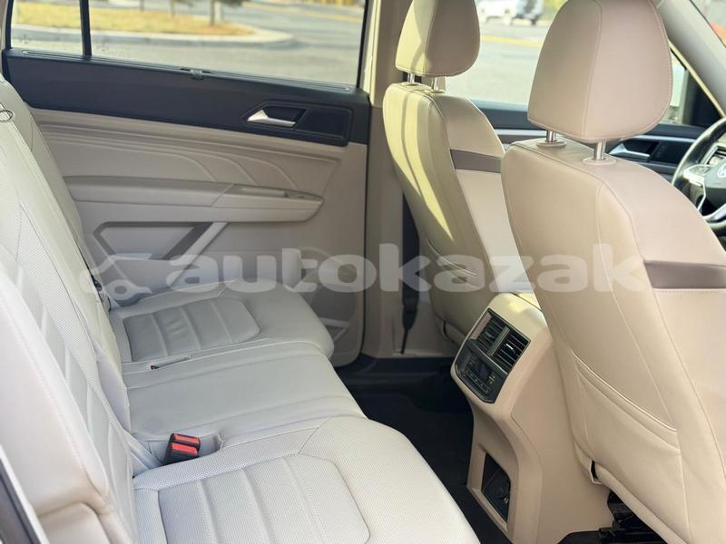 Big with watermark volkswagen teramont akmola astana 5674