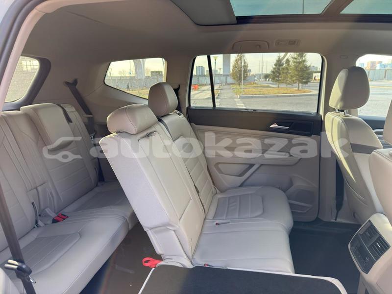 Big with watermark volkswagen teramont akmola astana 5674