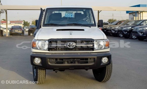 Buy Import Toyota Land Cruiser White Car in Import - Dubai in Akmecet Buy Import Toyota Land Cruiser White Car in Import - Dubai in Akmecet