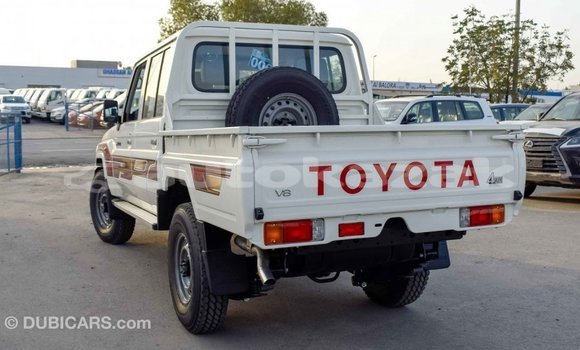 Buy Import Toyota Land Cruiser White Car in Import - Dubai in Akmecet Buy Import Toyota Land Cruiser White Car in Import - Dubai in Akmecet
