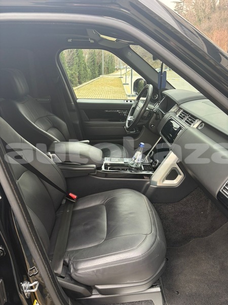 Big with watermark land rover range rover vogue taraz georgiyev 5678