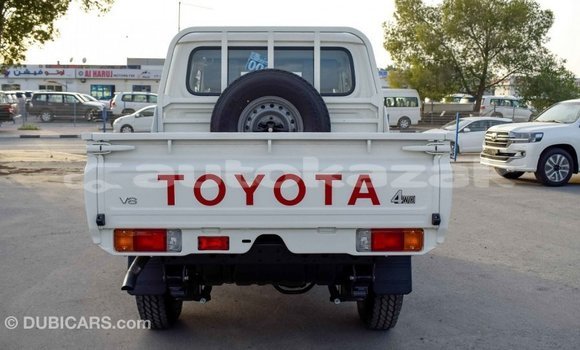 Buy Import Toyota Land Cruiser White Car in Import - Dubai in Akmecet Buy Import Toyota Land Cruiser White Car in Import - Dubai in Akmecet