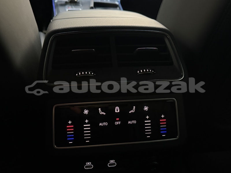 Big with watermark audi rs6 taraz georgiyev 5684