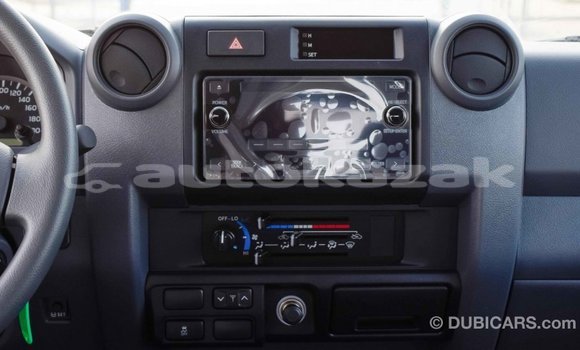 Buy Import Toyota Land Cruiser White Car in Import - Dubai in Akmecet Buy Import Toyota Land Cruiser White Car in Import - Dubai in Akmecet