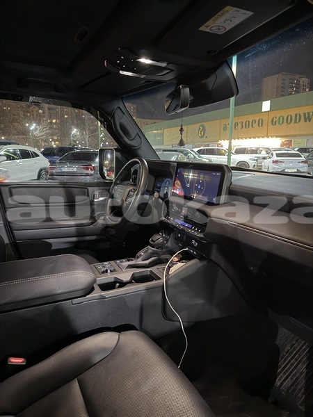 Big with watermark toyota land cruiser prado taraz georgiyev 5687