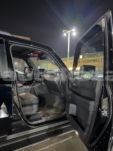 Big with watermark toyota land cruiser prado taraz georgiyev 5687