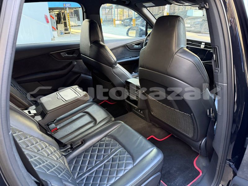 Big with watermark audi sq7 taraz georgiyev 5698