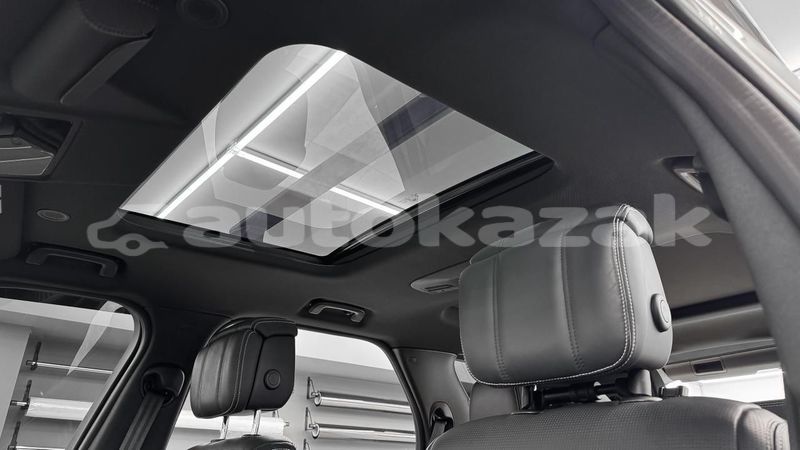 Big with watermark land rover discovery taraz georgiyev 5701