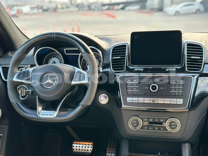 Big with watermark mercedes benz gle taraz georgiyev 5725