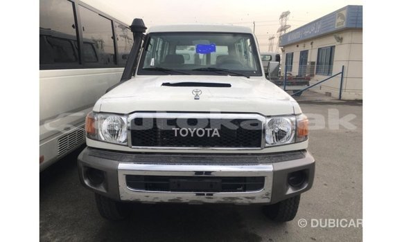 Buy Import Toyota Land Cruiser White Car in Import - Dubai in Akmecet Buy Import Toyota Land Cruiser White Car in Import - Dubai in Akmecet