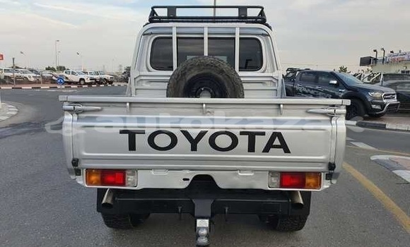 Buy Used Toyota Land Cruiser Silver Car in Fodorov in Kostanay Buy Used Toyota Land Cruiser Silver Car in Fodorov in Kostanay