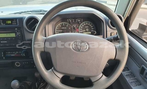 Buy Used Toyota Land Cruiser Silver Car in Fodorov in Kostanay Buy Used Toyota Land Cruiser Silver Car in Fodorov in Kostanay
