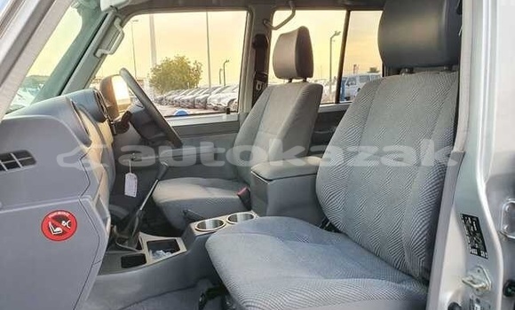 Buy Used Toyota Land Cruiser Silver Car in Fodorov in Kostanay Buy Used Toyota Land Cruiser Silver Car in Fodorov in Kostanay