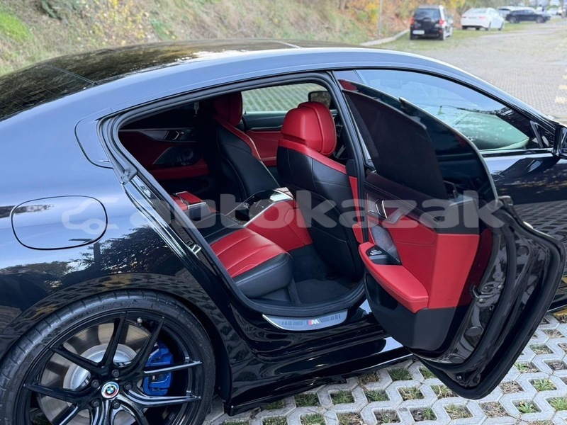 Big with watermark bmw 8 series taraz georgiyev 5732