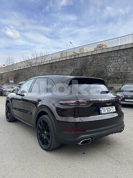 Big with watermark porsche cayenne taraz georgiyev 5733