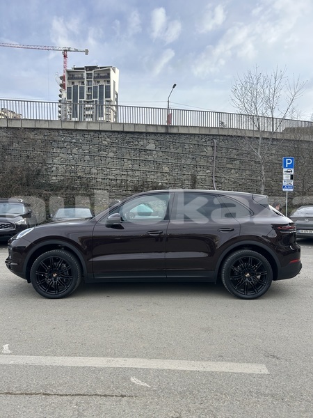 Big with watermark porsche cayenne taraz georgiyev 5733