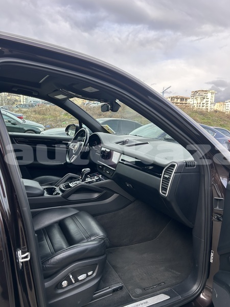 Big with watermark porsche cayenne taraz georgiyev 5733