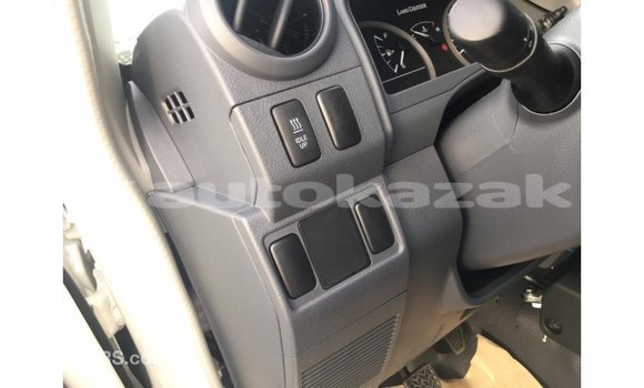 Buy Import Toyota Land Cruiser White Car in Import - Dubai in Akmecet Buy Import Toyota Land Cruiser White Car in Import - Dubai in Akmecet