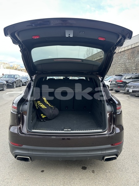 Big with watermark porsche cayenne taraz georgiyev 5733