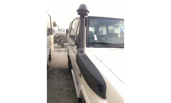 Buy Import Toyota Land Cruiser White Car in Import - Dubai in Akmecet Buy Import Toyota Land Cruiser White Car in Import - Dubai in Akmecet