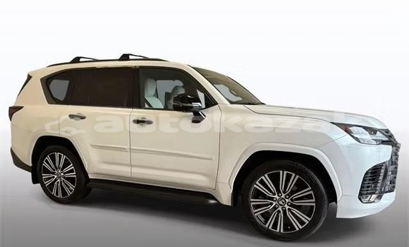 Buy Used Lexus LX White Car in Georgiyev in Taraz Buy Used Lexus LX White Car in Georgiyev in Taraz