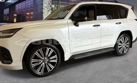 Buy Used Lexus LX White Car in Georgiyev in Taraz Buy Used Lexus LX White Car in Georgiyev in Taraz