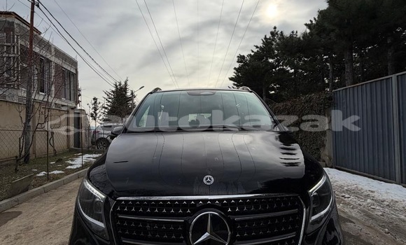 Buy Used Mercedes-Benz V-klasse Black Car in Georgiyev in Taraz