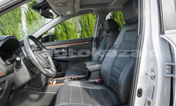 Buy Used Honda CR–V White Car in Aktau in Mankistau Buy Used Honda CR–V White Car in Aktau in Mankistau