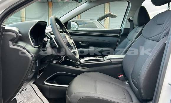Buy Used Hyundai Tucson White Car in Aktau in Karagandi Buy Used Hyundai Tucson White Car in Aktau in Karagandi