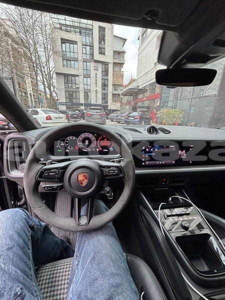 Big with watermark porsche cayenne taraz georgiyev 5773