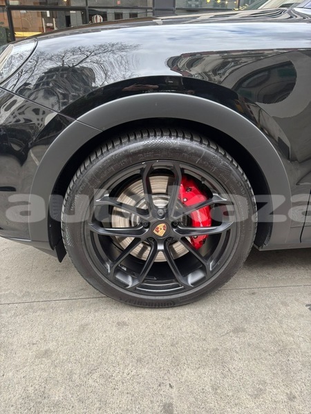 Big with watermark porsche cayenne taraz georgiyev 5773