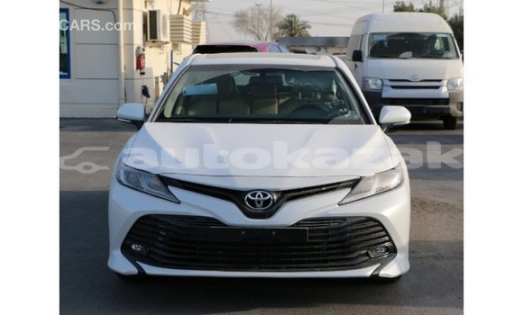 Buy Import Toyota Camry White Car in Import - Dubai in Akmecet Buy Import Toyota Camry White Car in Import - Dubai in Akmecet