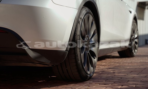 Buy Used Tesla Roadster White Car in Georgiyev in Taraz Buy Used Tesla Roadster White Car in Georgiyev in Taraz