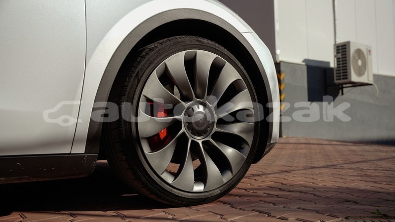 Big with watermark tesla roadster taraz georgiyev 5785