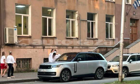 Buy Used Land Rover Range Rover Silver Car in Georgiyev in Taraz Buy Used Land Rover Range Rover Silver Car in Georgiyev in Taraz