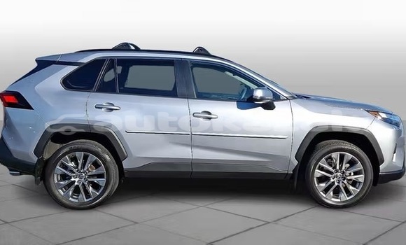 Buy Used Toyota RAV4 Silver Car in Aktau in Mankistau Buy Used Toyota RAV4 Silver Car in Aktau in Mankistau