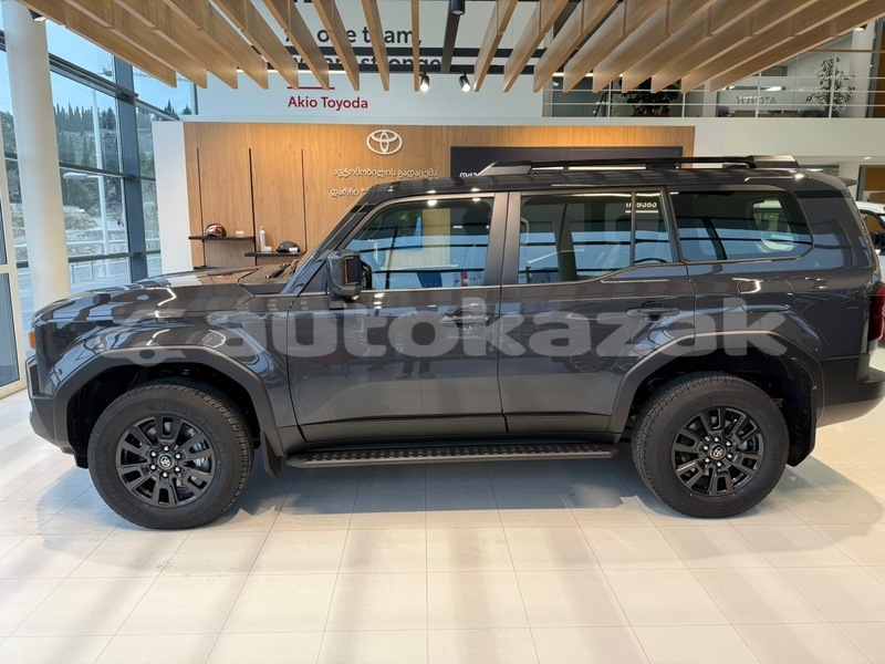 Big with watermark toyota land cruiser prado taraz georgiyev 5792