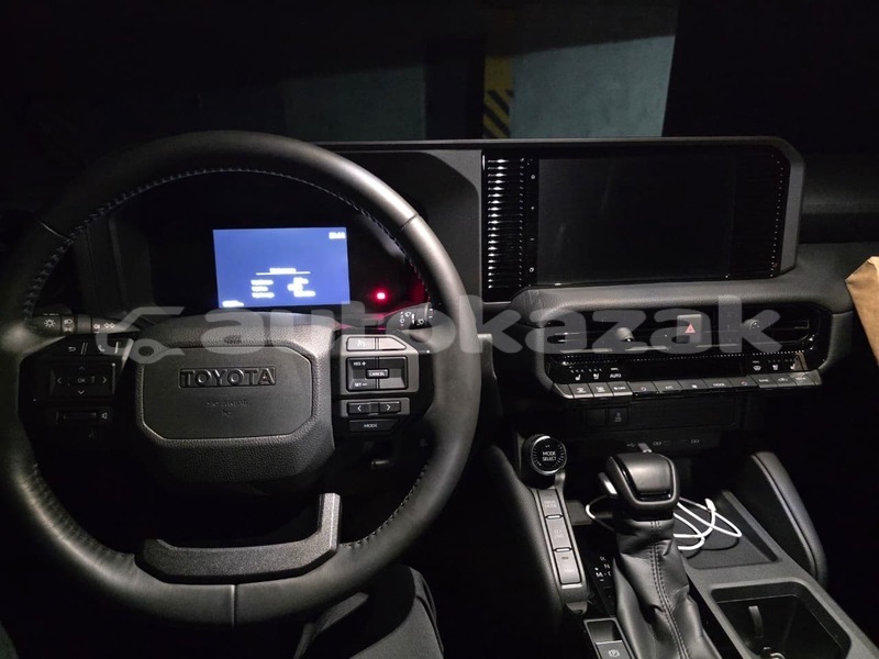 Big with watermark toyota land cruiser prado taraz georgiyev 5792