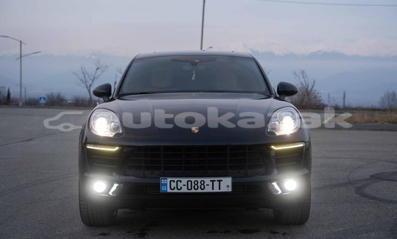 Buy Used Porsche Macan Black Car in Georgiyev in Taraz