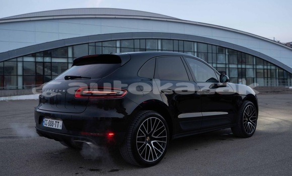 Buy Used Porsche Macan Black Car in Georgiyev in Taraz Buy Used Porsche Macan Black Car in Georgiyev in Taraz