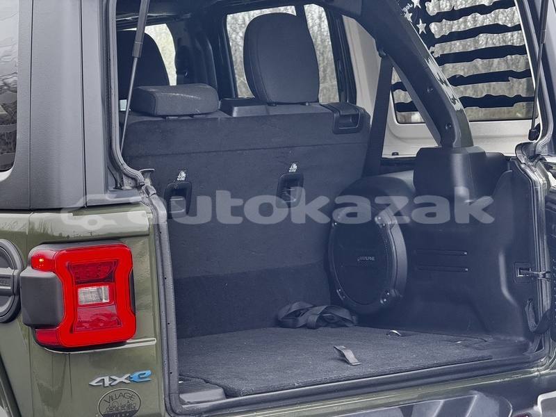 Big with watermark jeep wrangler taraz georgiyev 5794